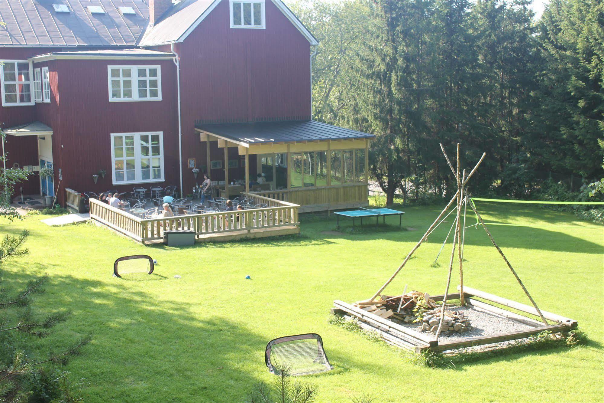 Guesthouse Eleven Hotel Arvika Exterior foto